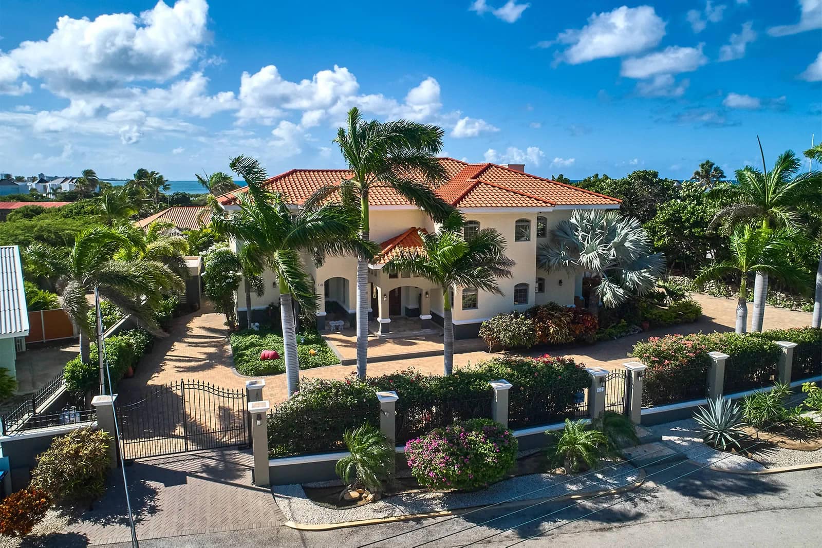 5 Bedroom House for Sale, LG Smith Boulevard, Malmok, Aruba 7th