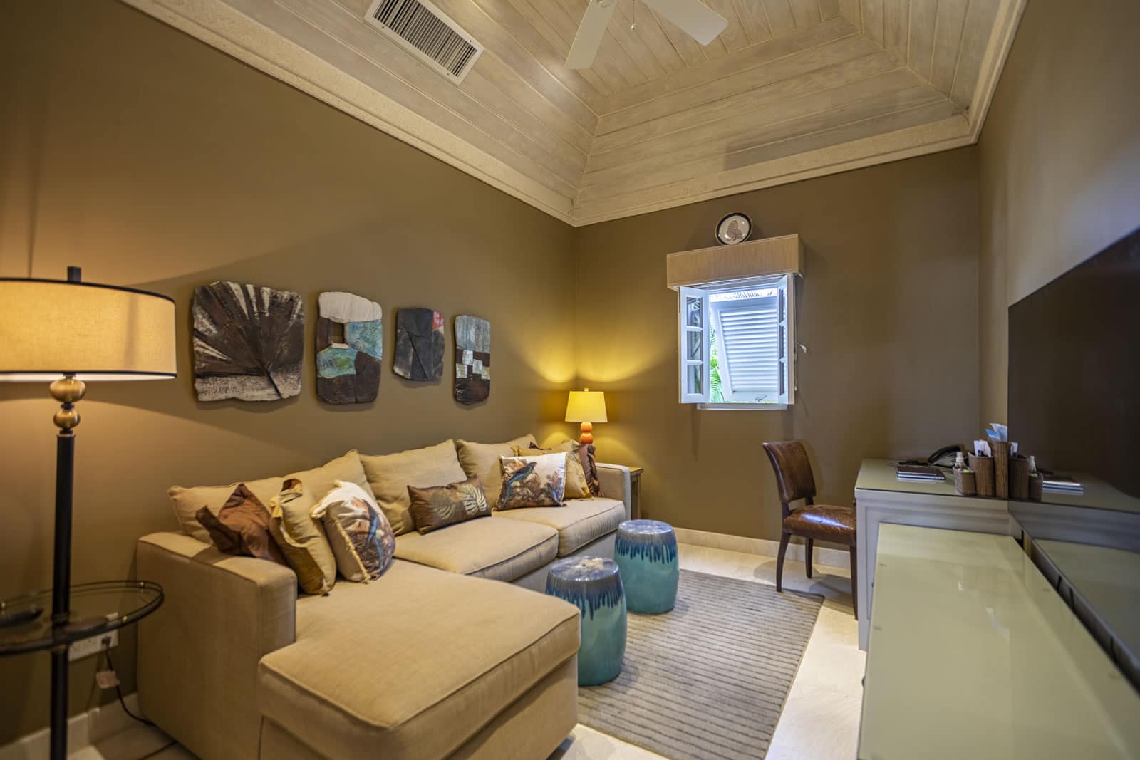 6 Bedroom Luxury Home for Sale, Mahogany Drive, Royal Westmoreland