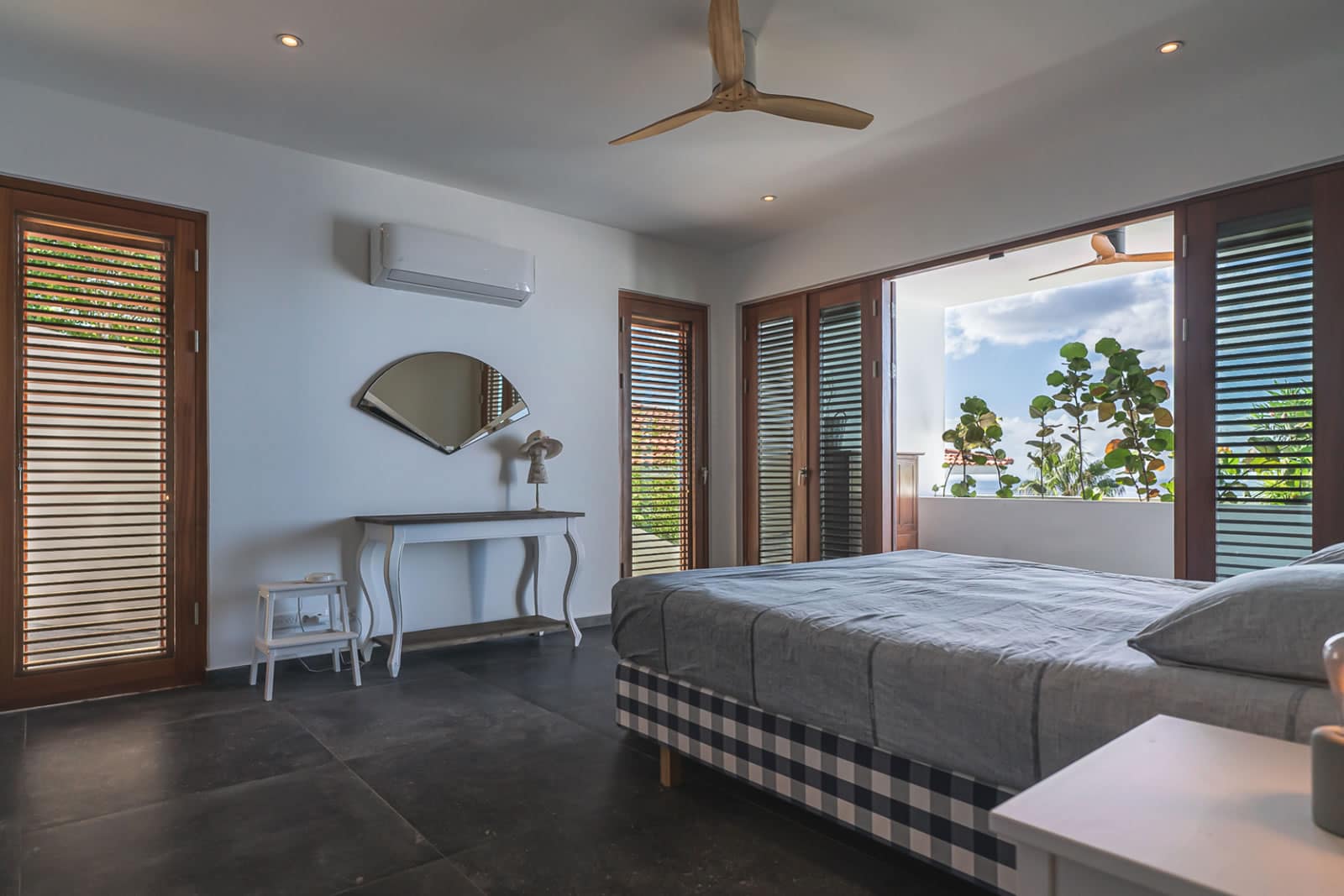 5 Bedroom Villa for Sale, Cas Abao, Curacao 7th Heaven Properties