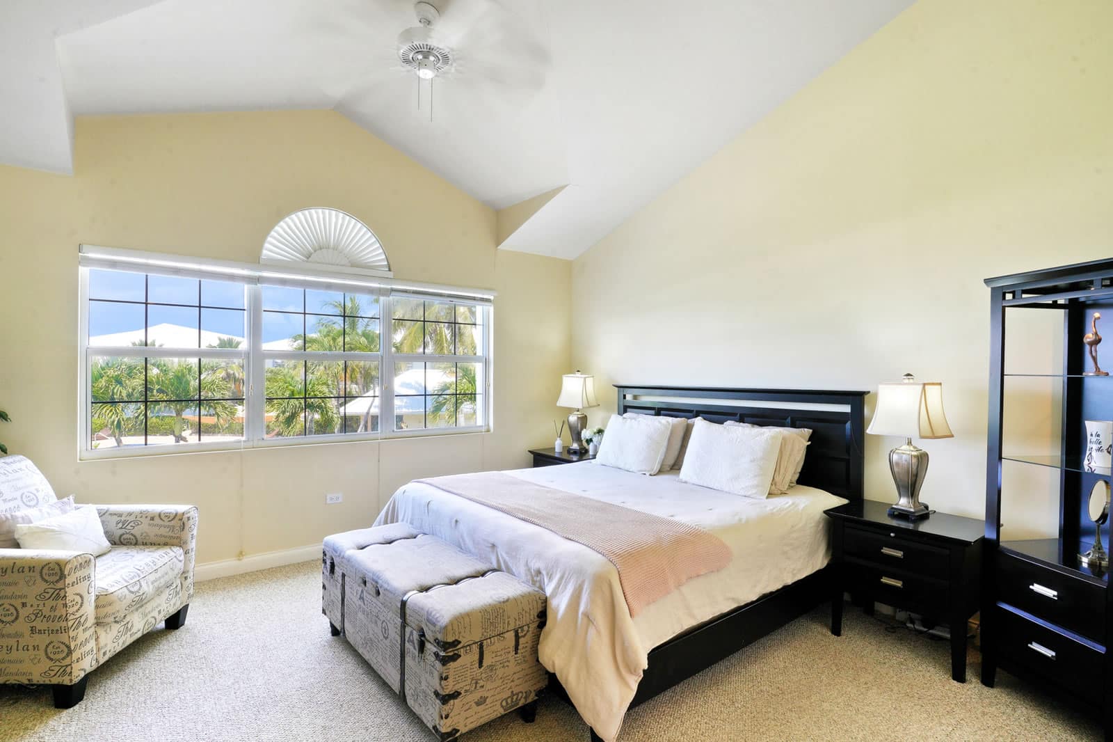 3 Bedroom Townhouse for Sale, Windsor Village, South Sound, Grand