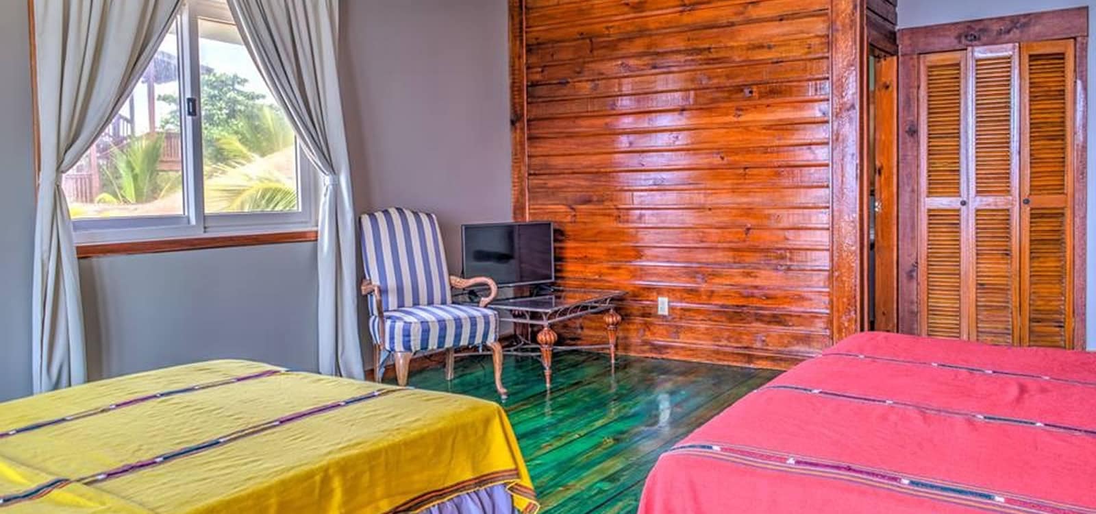 23 Bedroom Waterfront Dive Resort for Sale, West End, Roatan 7th