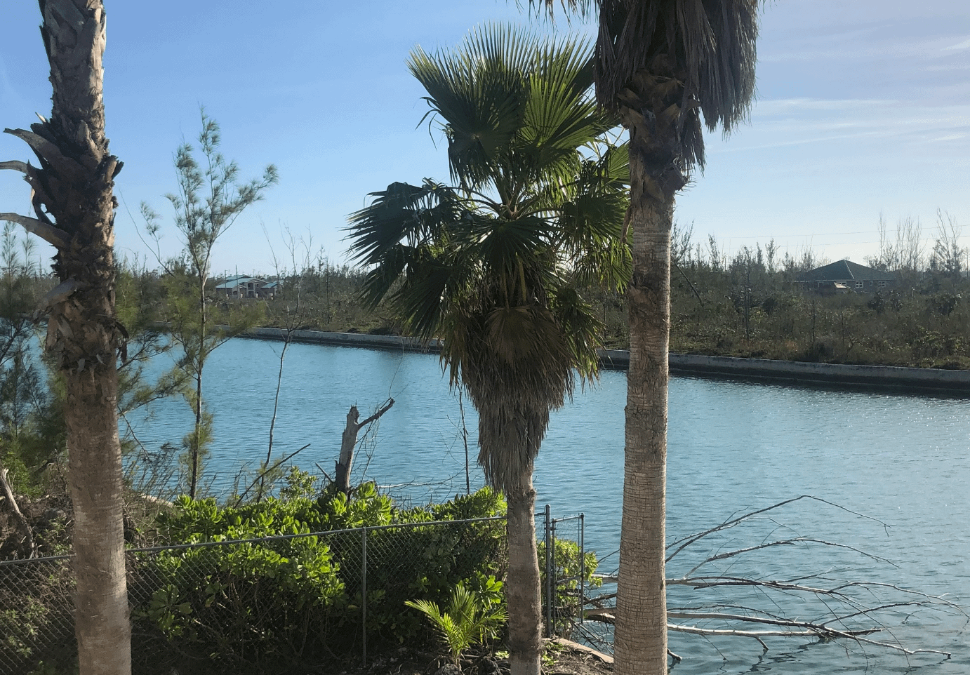 3 Bedroom CanalFront Home for Sale, Emerald Bay, Grand Bahama, Bahamas