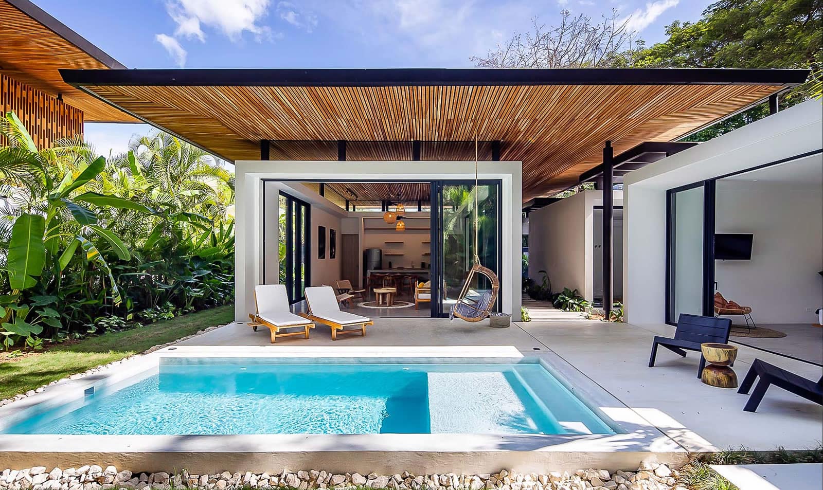 6 Bedroom Family Compound for Sale, Playa Hermosa, Puntarenas, Costa