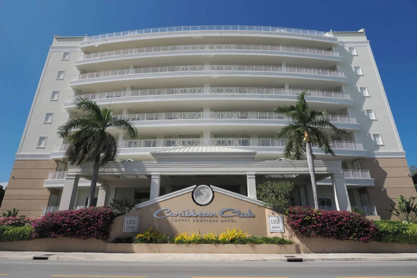 3 Bedroom Condo for Sale, Caribbean Club, Seven Mile Beach, Grand Cayman -  7th Heaven Properties