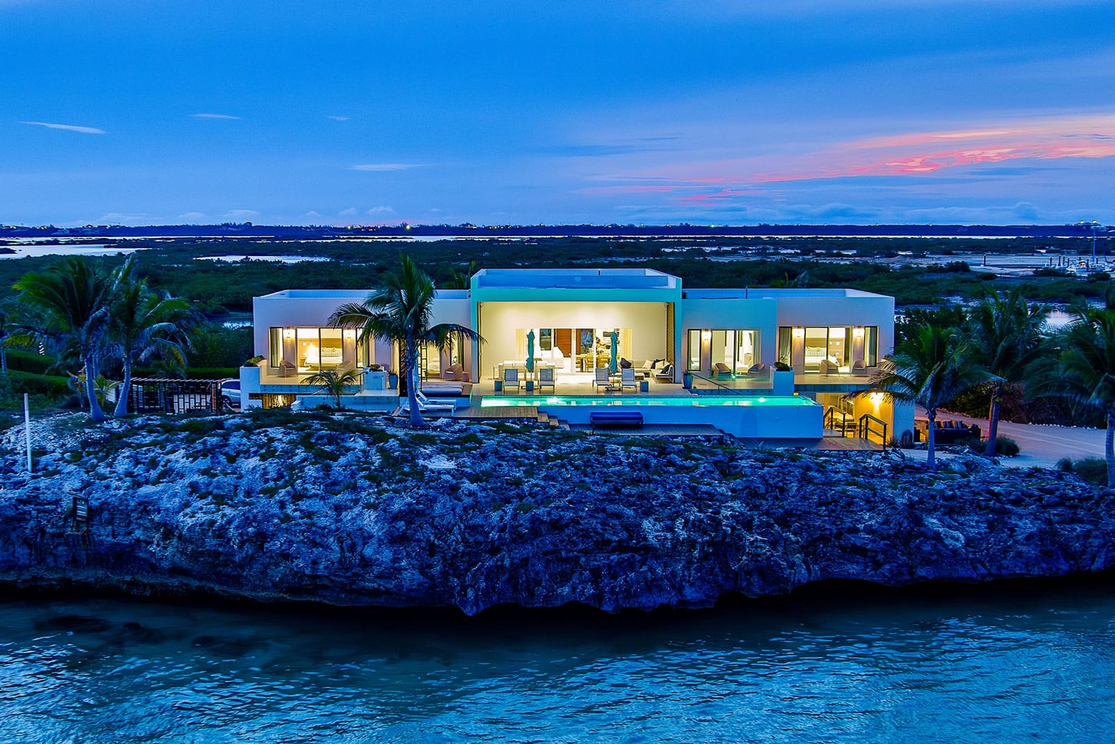 5 Bedroom Oceanfront Home for Sale, Turtle Tail Drive, Providenciales