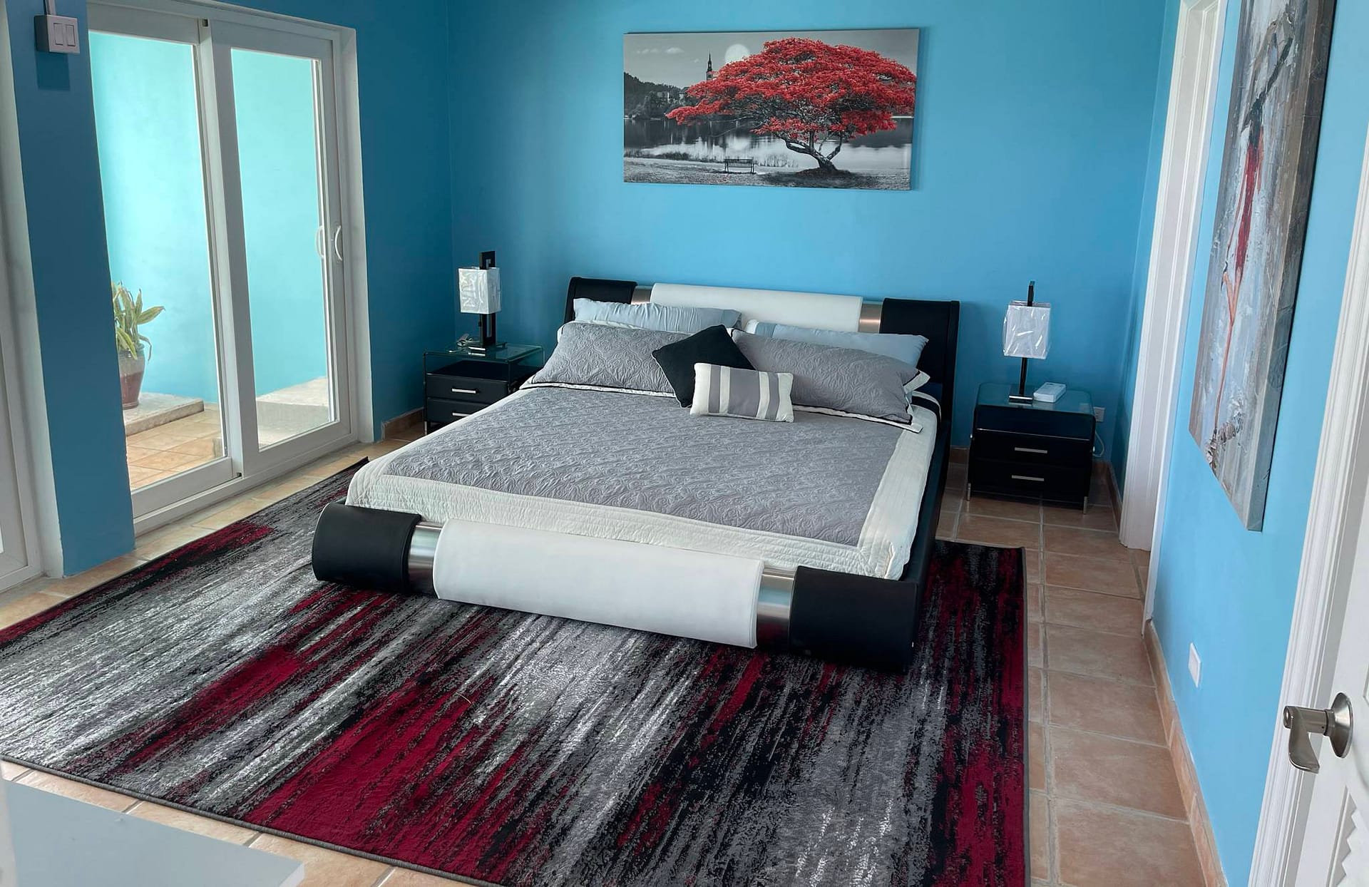 10 Bedroom Beachfront Estate for Sale, Double Bay, Eleuthera, Bahamas