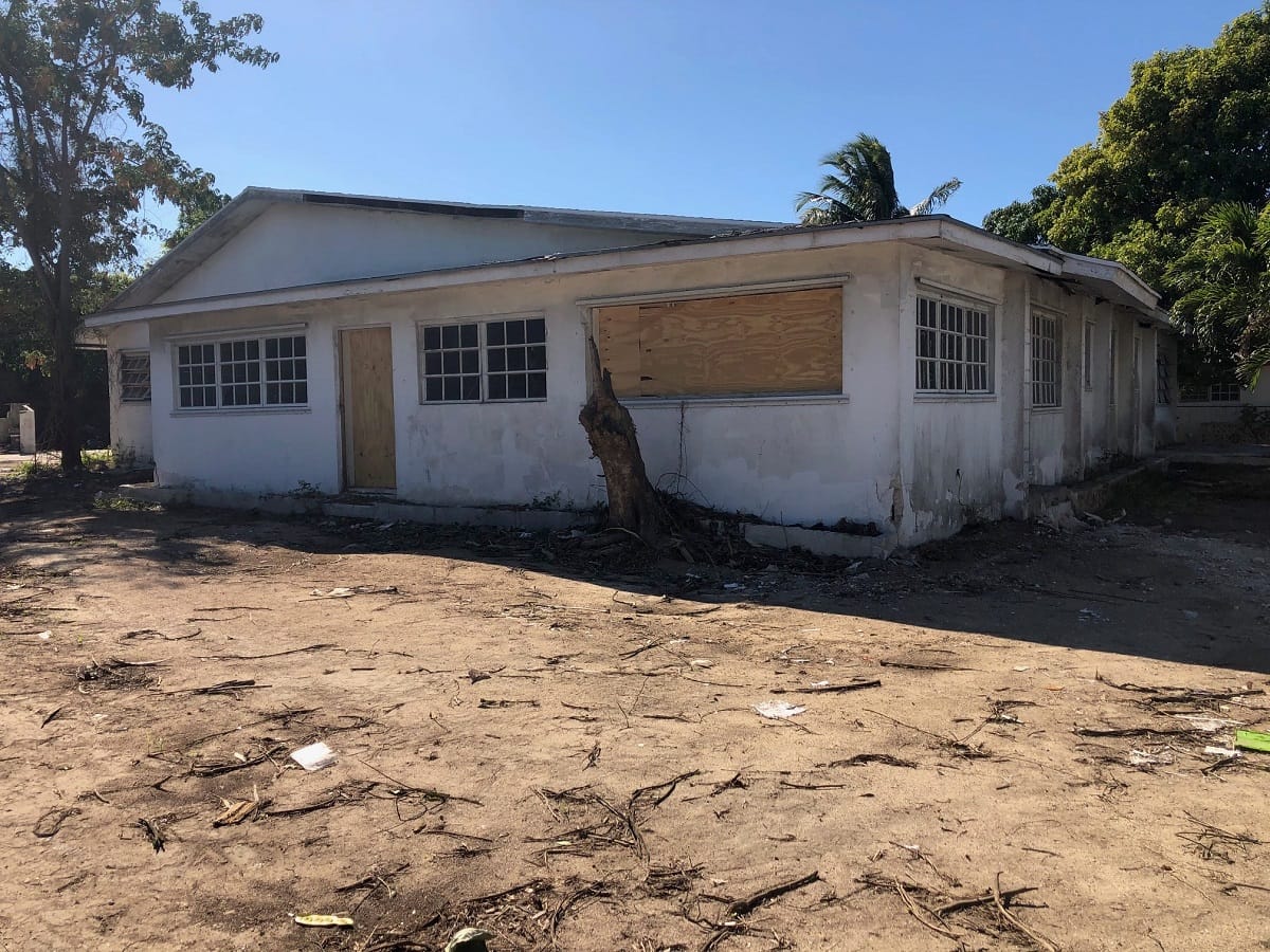 4 Bedroom Fixer Upper, Joe Farrington Road, New Providence, Bahamas
