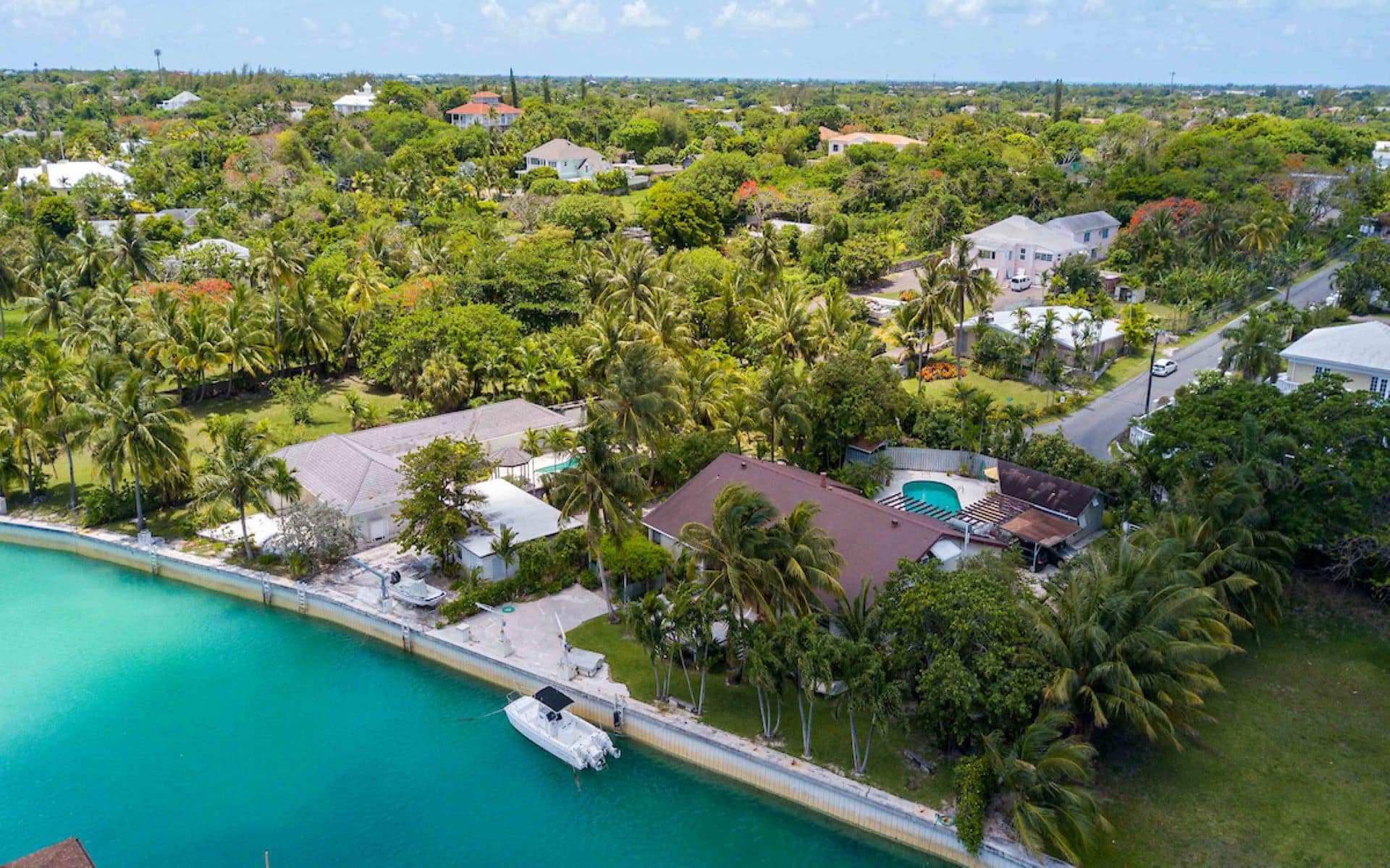 5 Bedroom Waterfront Home for Sale, Eastern Road, Nassau, Bahamas 7th