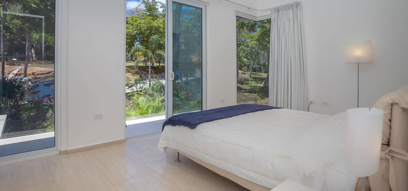 4 Bedroom Beach House for Sale, Lawson Rock, Roatan 7th Heaven Properties