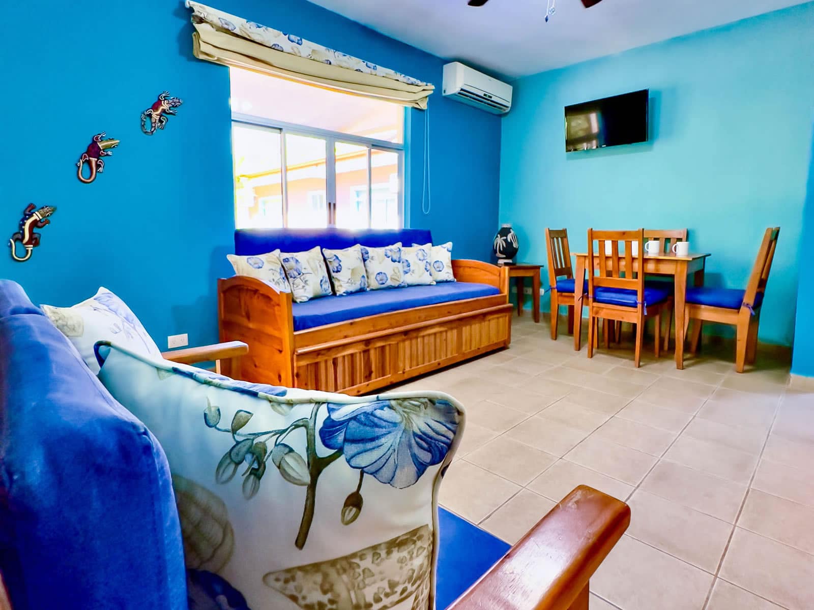 8 Vacation Rental Apartments for Sale, Punta Leona, Puntarenas, Costa
