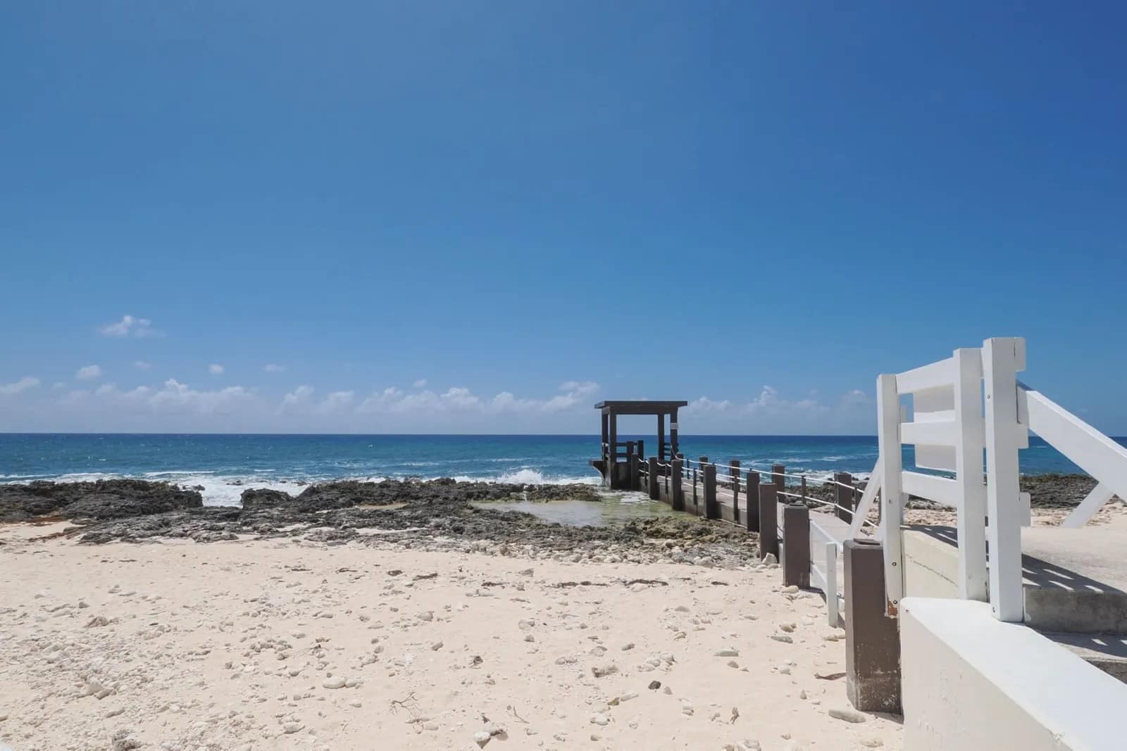 2 Bedroom Oceanfront Condo for Sale, Windsor Village, South Sound, Grand Cayman 7th Heaven