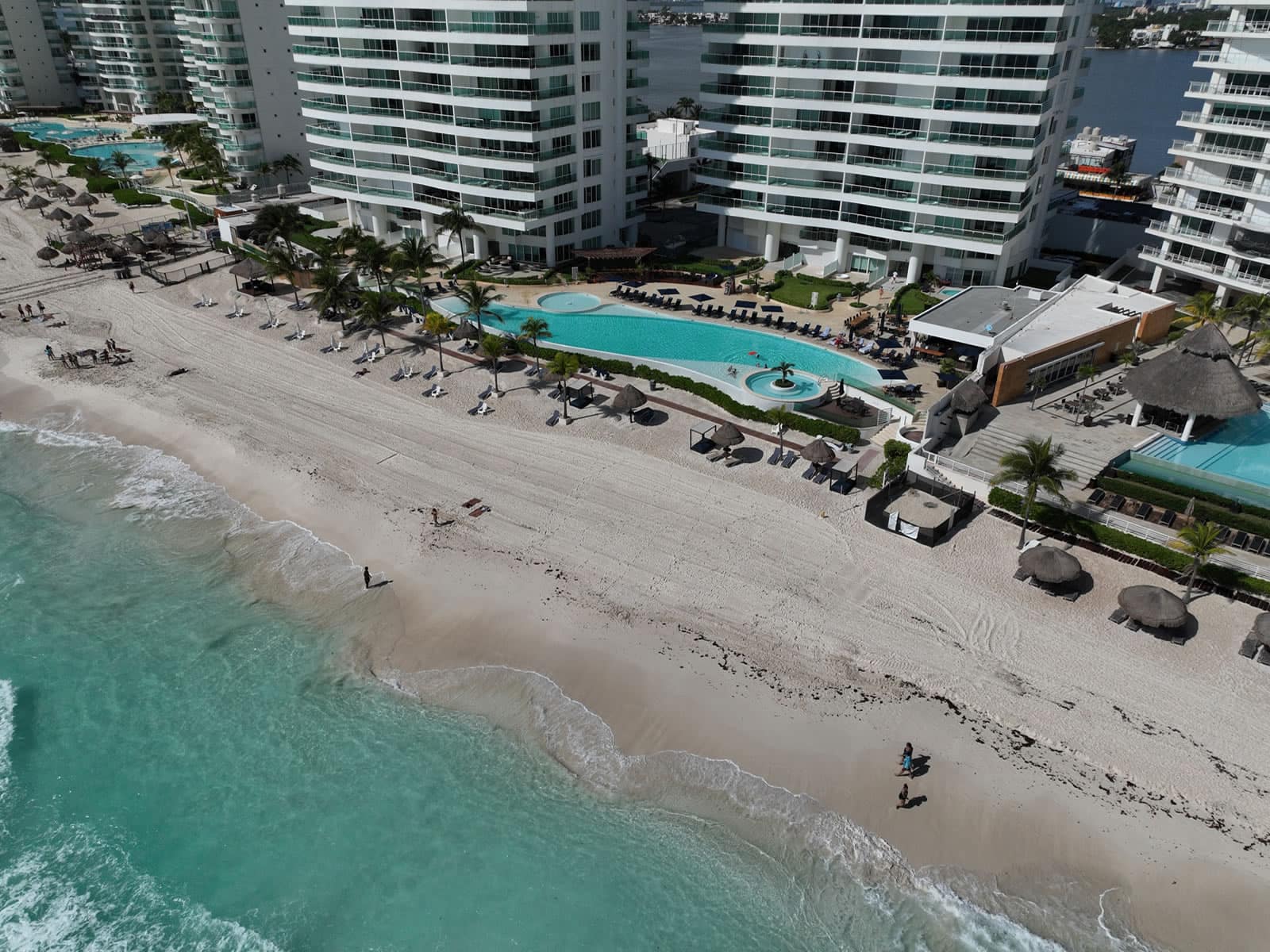 beachfront condos in cancun for sale