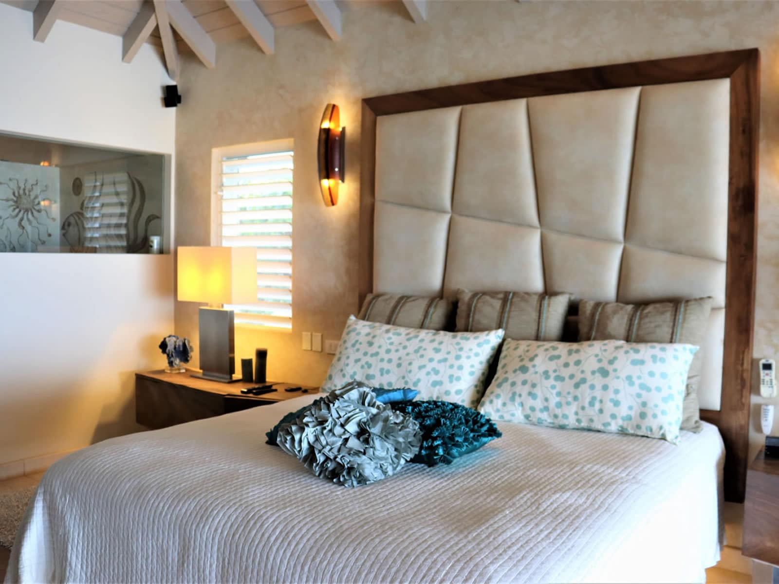 5 Bedroom Luxury Beachfront Home for Sale, South Beach, Jolly Harbour