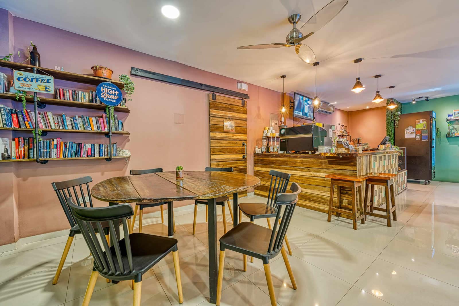 Coffee Shop for Sale, Playas del Coco, Papagayo, Guanacaste, Costa Rica