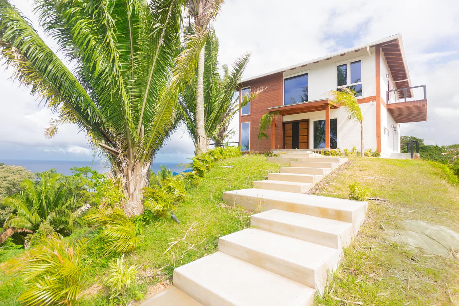3 Bedroom RidgeTop Home for Sale, Palmetto Bay, Roatan 7th Heaven Properties