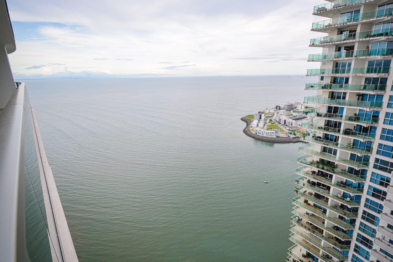 2 Bedroom Condos for Sale, The Ocean Club, Punta Pacifica, Panama City