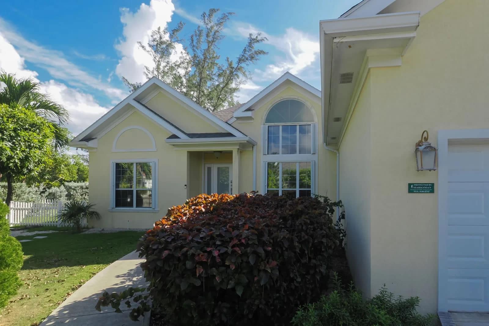 4 Bedroom Family Home for Sale, The South Sound, Grand Cayman