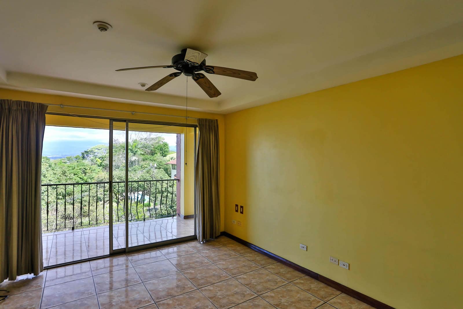 6 Bedroom Investment Property for Sale, Ciudad Colon, Mora, San Jose