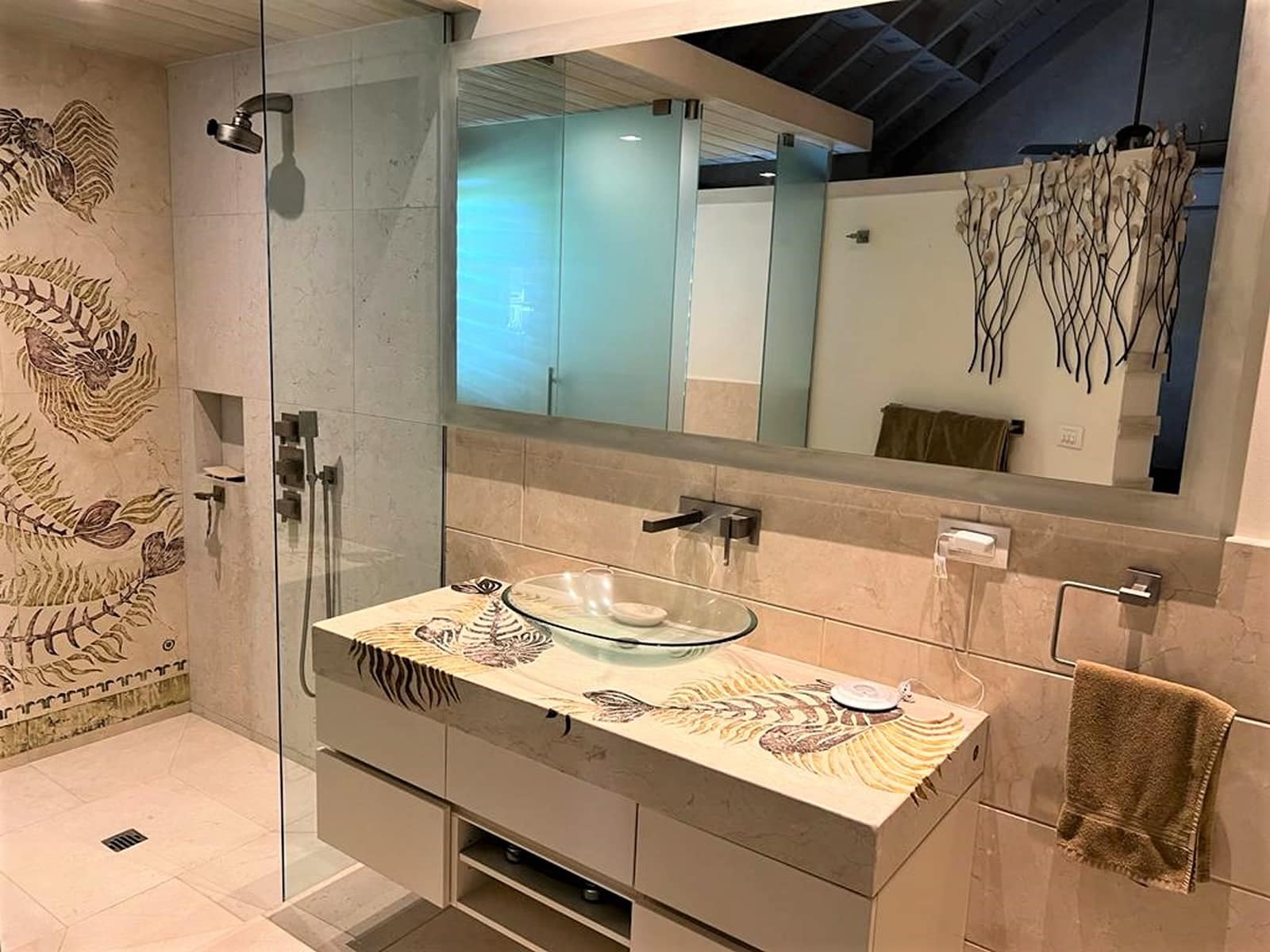 5 Bedroom Luxury Beachfront Home for Sale, South Beach, Jolly Harbour