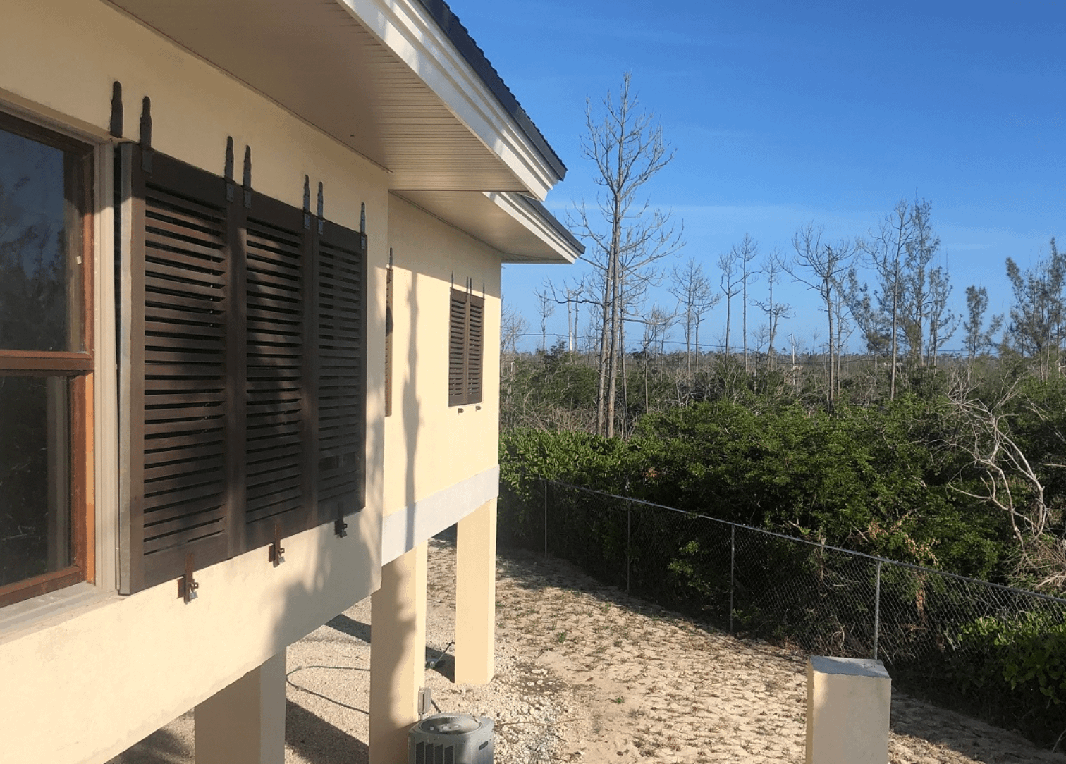 3 Bedroom CanalFront Home for Sale, Emerald Bay, Grand Bahama, Bahamas