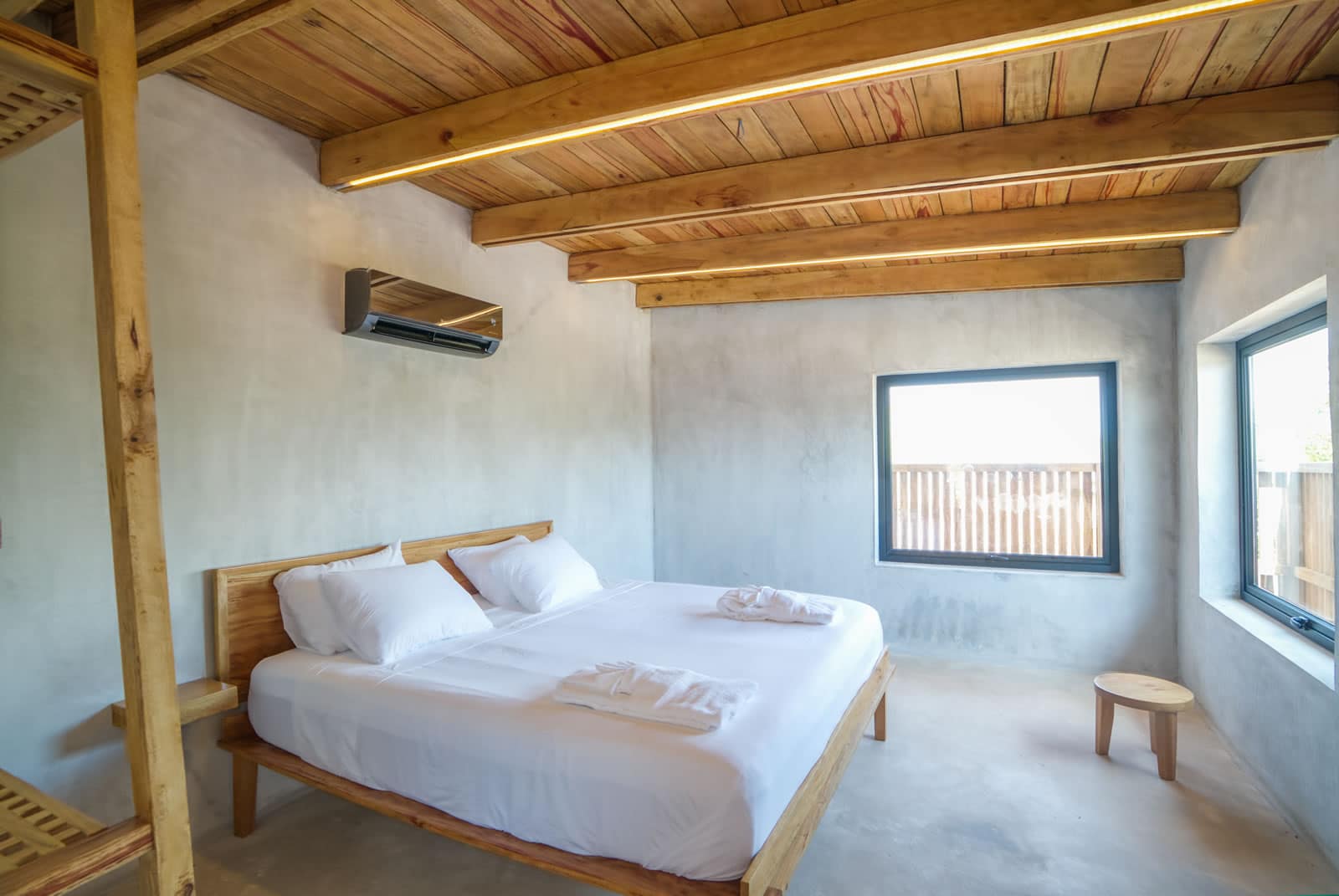 4 Bedroom Waterfront Homes for Sale, SeaBird, Placencia, Belize 7th