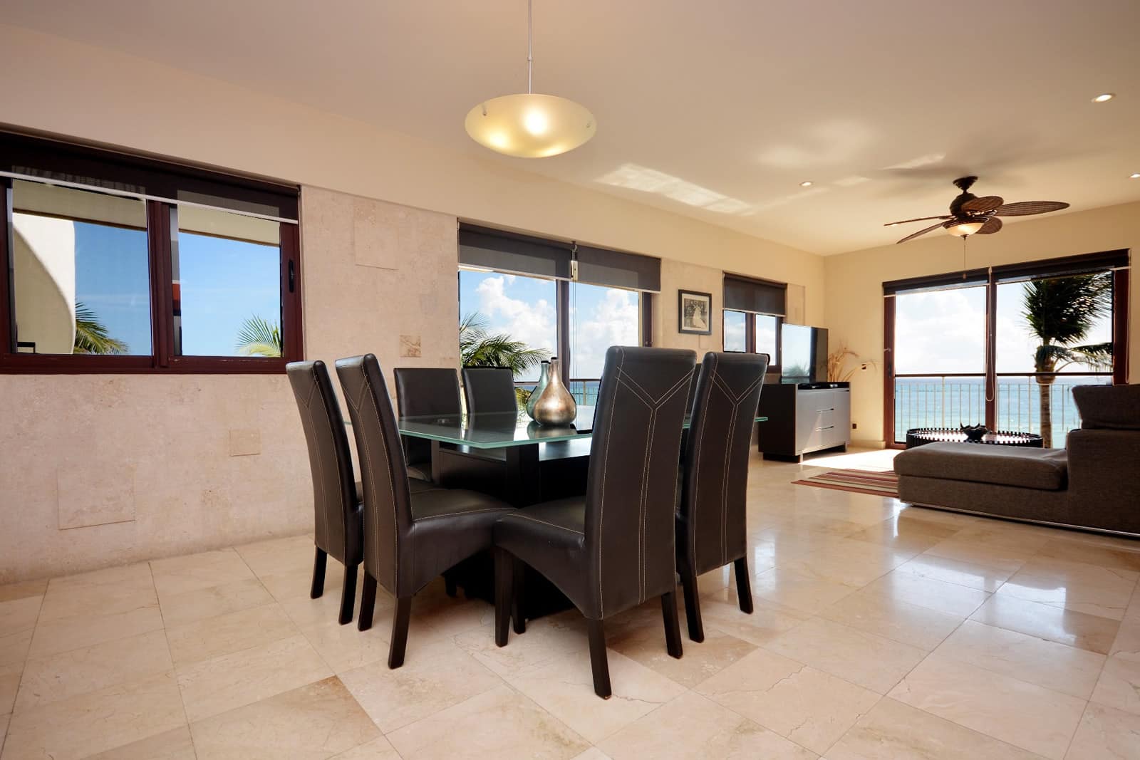 2 Bedroom Beachfront Apartment for Sale, Residences El Faro, Playa del Carmen, Quintana Roo