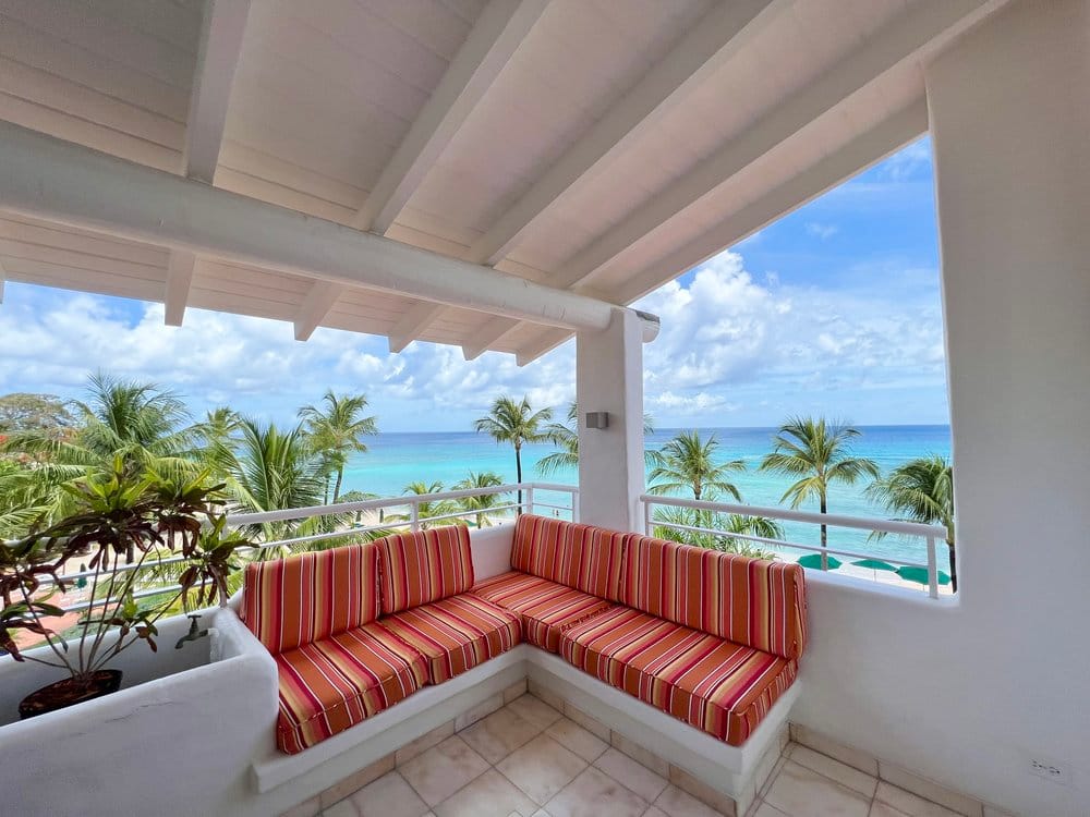 EPIC RENOVATED PENTHOUSE Direct Oceanfront Huge Balcony View