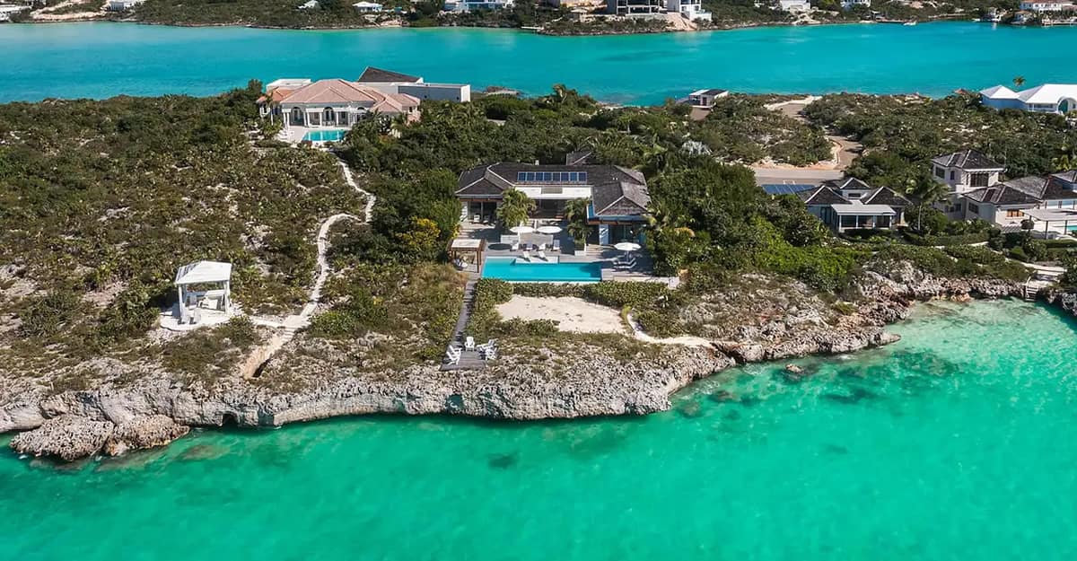Fabulous luxury waterfront home for sale in Turks & Caicos