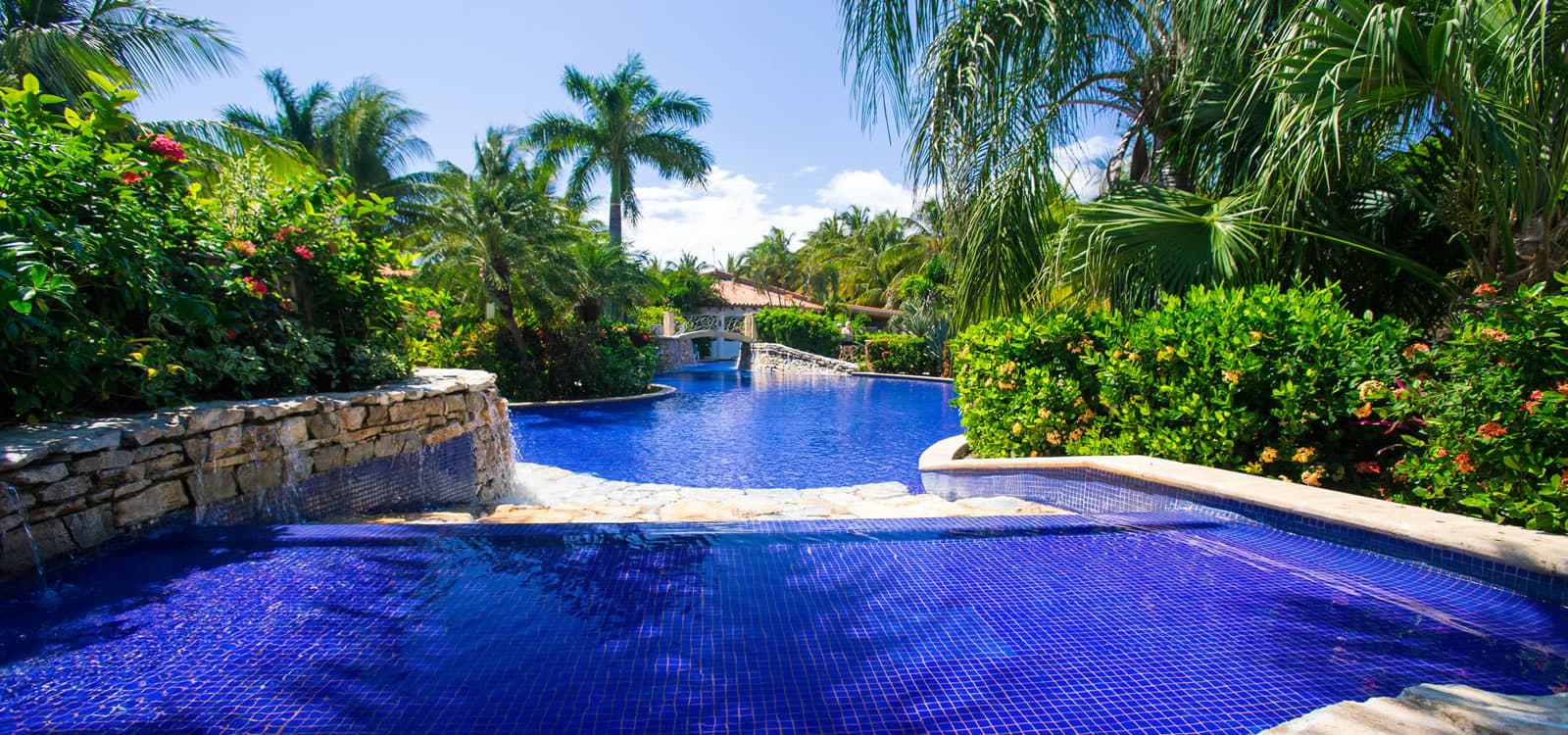 2 Bedroom Condo for Sale, West Bay Beach, Roatan 7th Heaven Properties