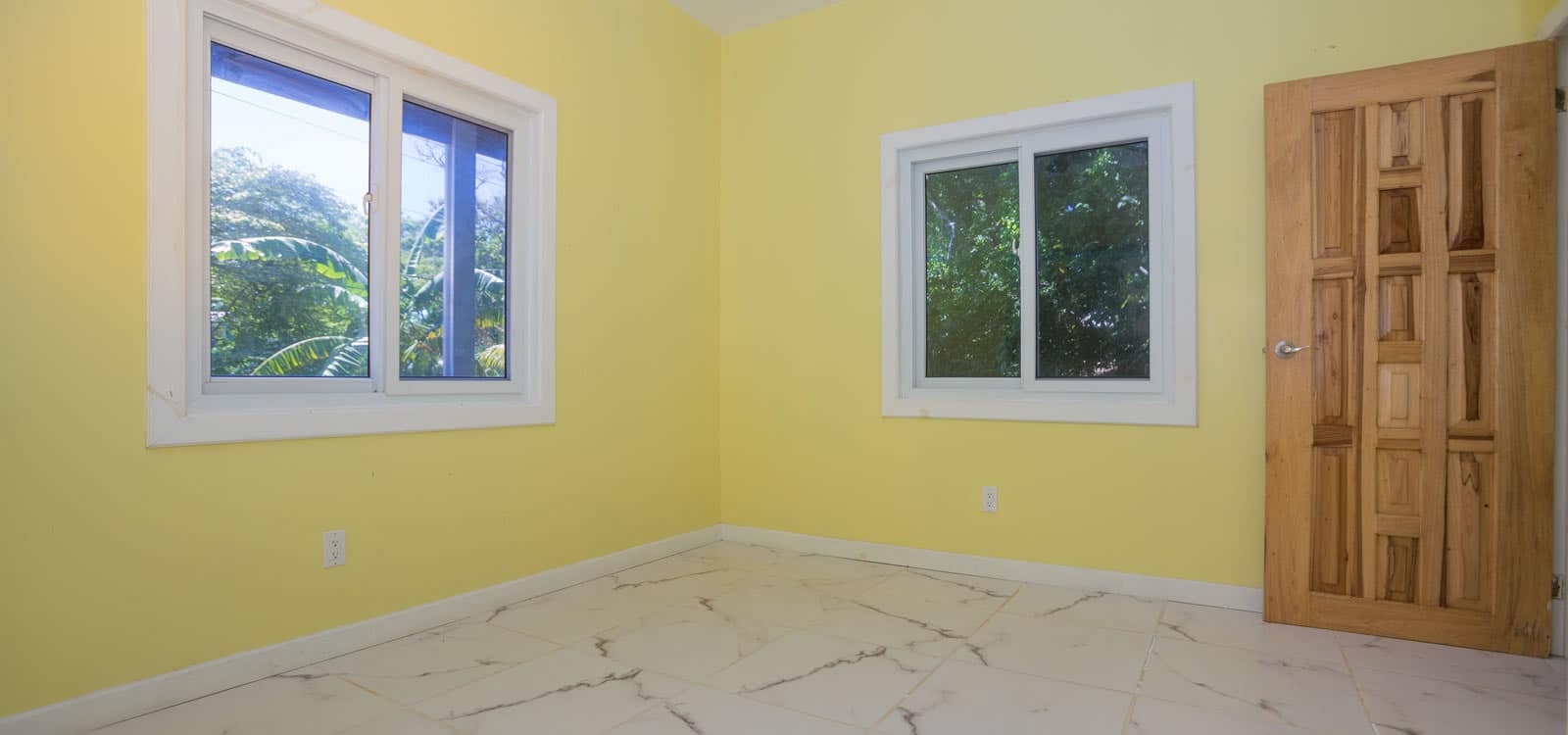 5 Bedroom Home for Sale, West Bay, Roatan 7th Heaven Properties