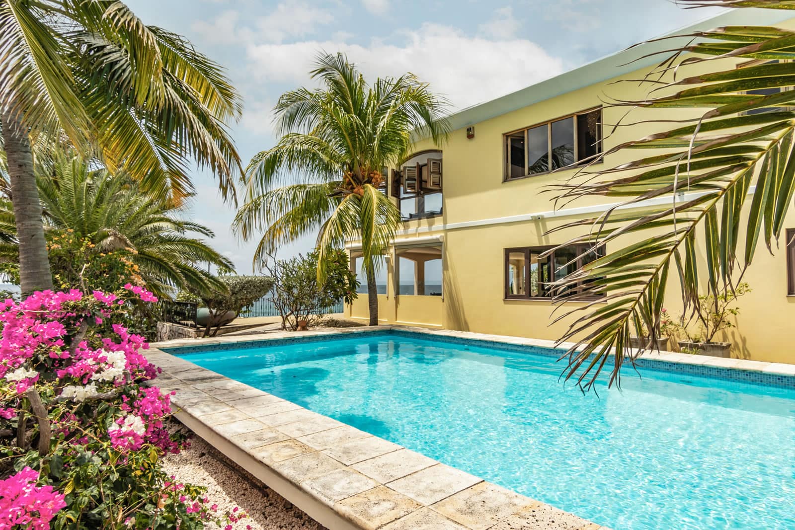 5 Bedroom First Level Waterfront Residence for Sale, Steenrijk, Curacao 7th Heaven Properties