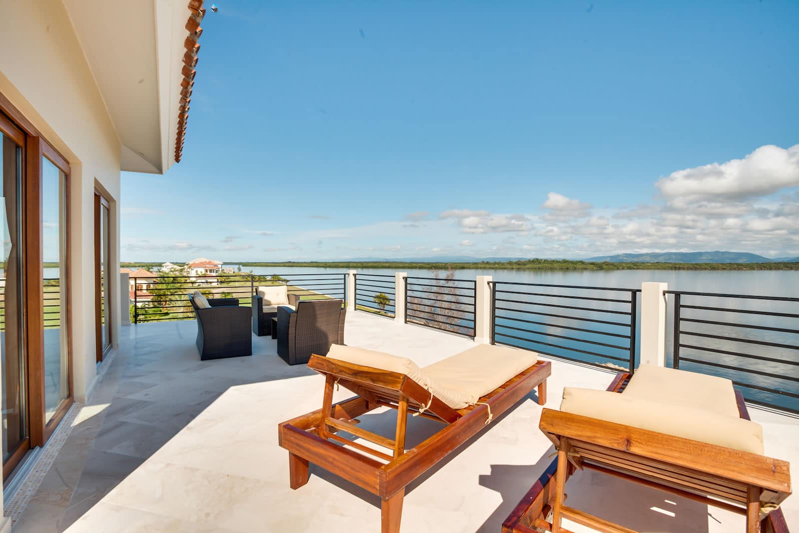 4 Bedroom Waterfront Home for Sale, Maya Beach, Placencia, Belize 7th