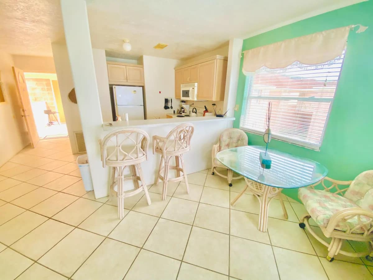 2 Bedroom Oceanfront Condo for Sale, The Breakers, Cayman Brac 7th