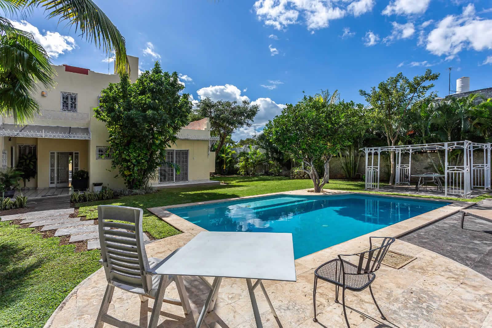 6 Bedroom House for Sale, Merida, Yucatan, Mexico 7th Heaven Properties